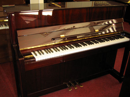 KAwai K18 